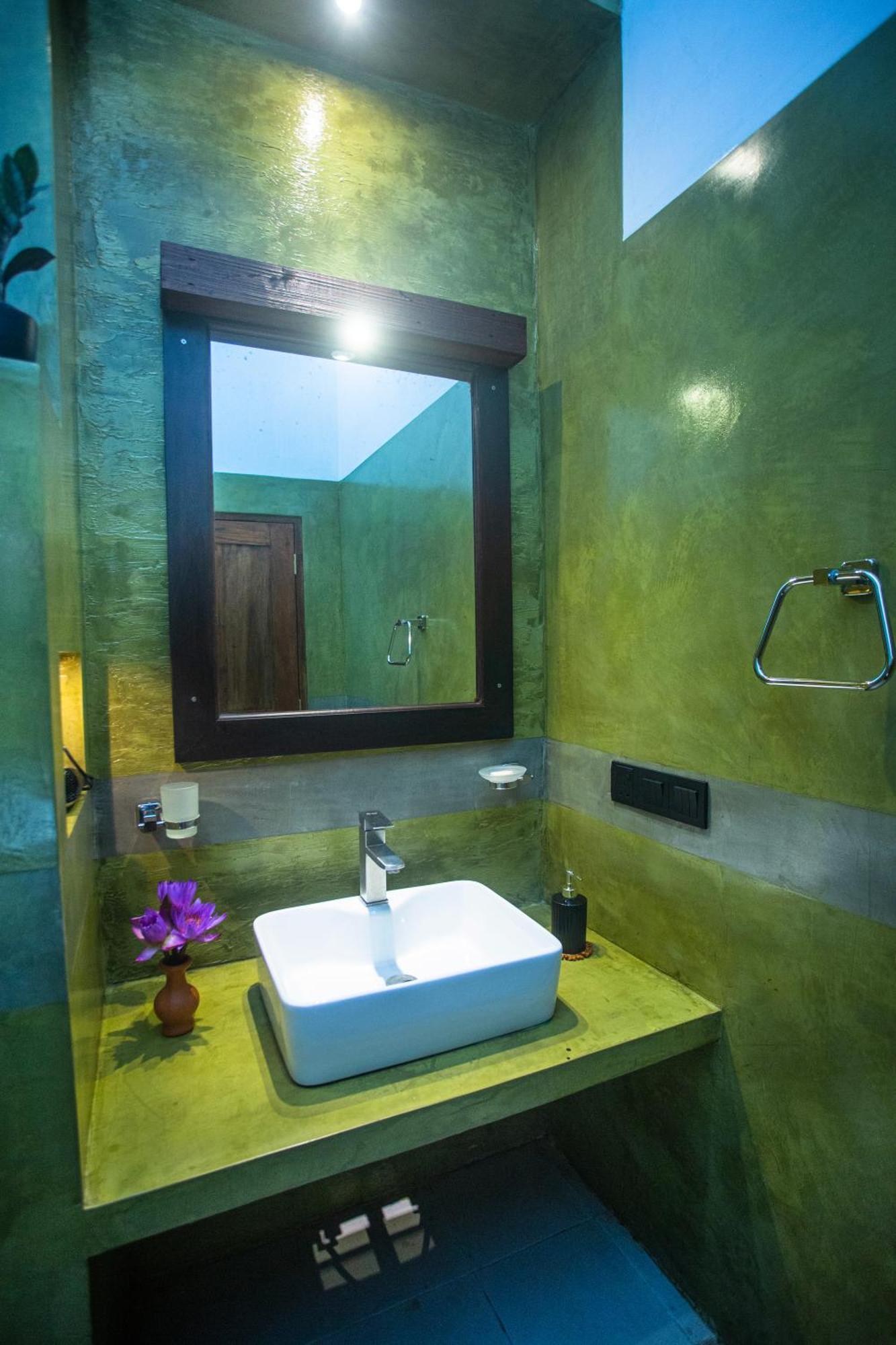 Aki Luna Lagoon Resort Hikkaduwa Kültér fotó