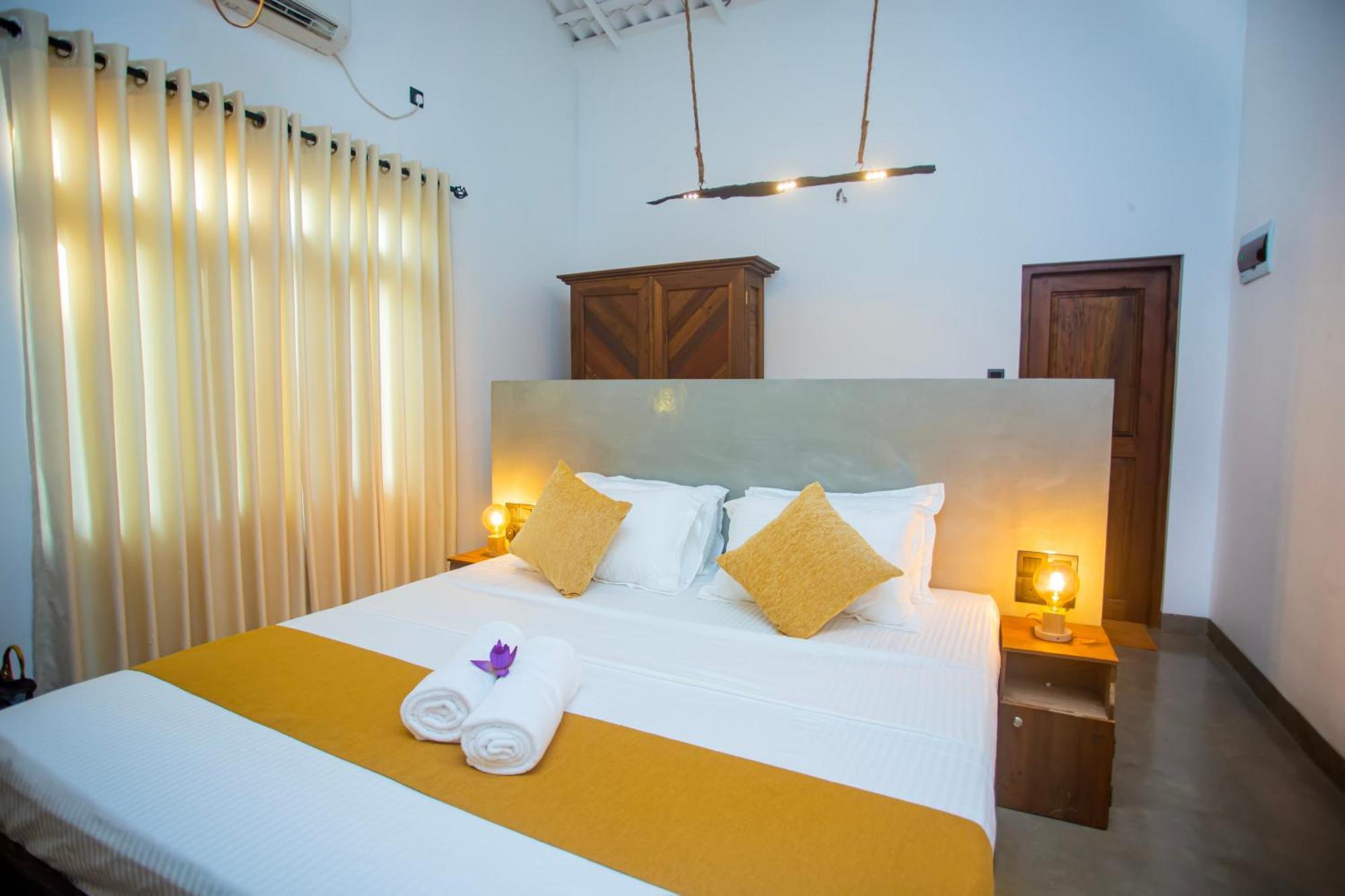 Aki Luna Lagoon Resort Hikkaduwa Kültér fotó