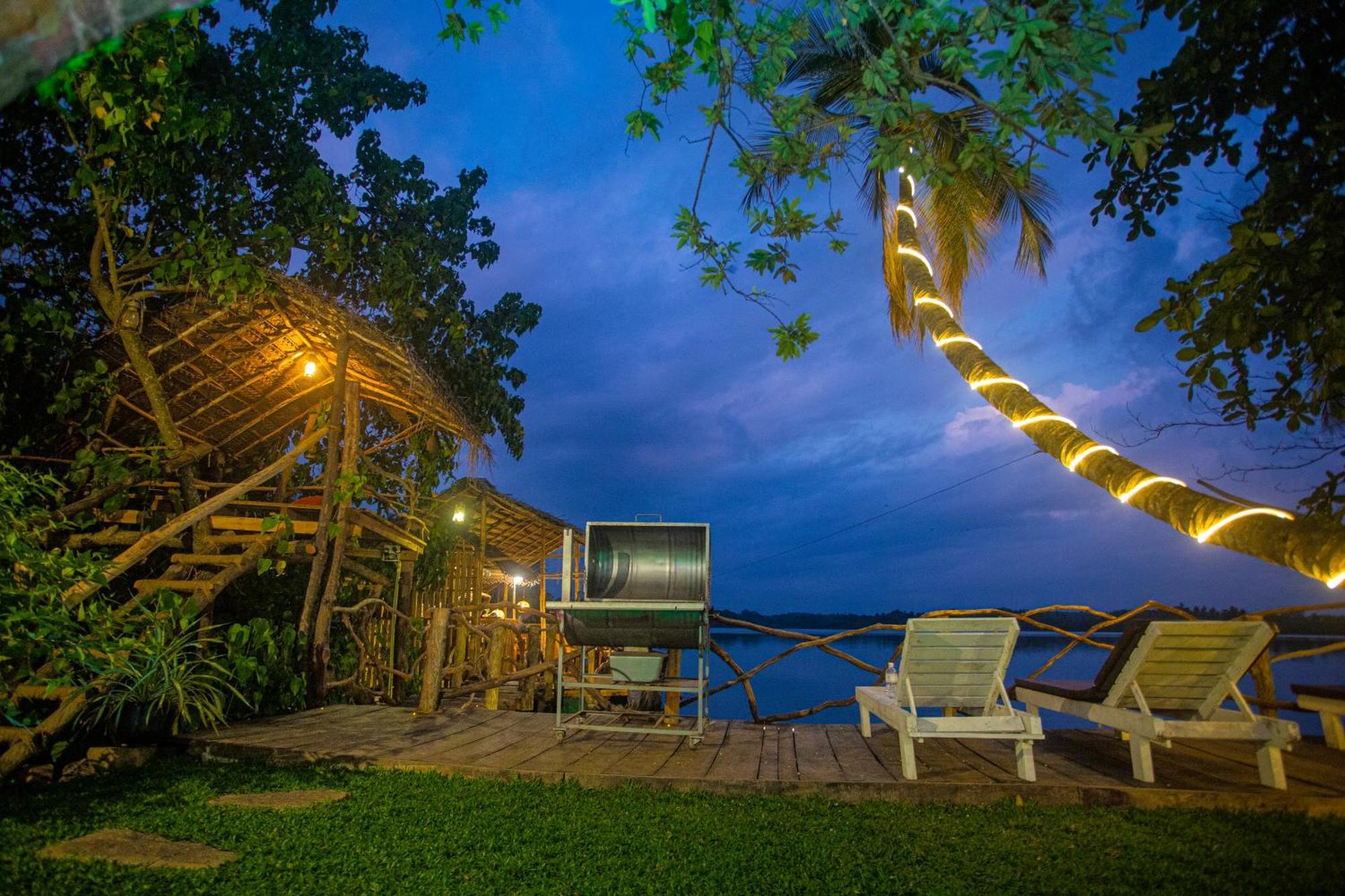 Aki Luna Lagoon Resort Hikkaduwa Kültér fotó