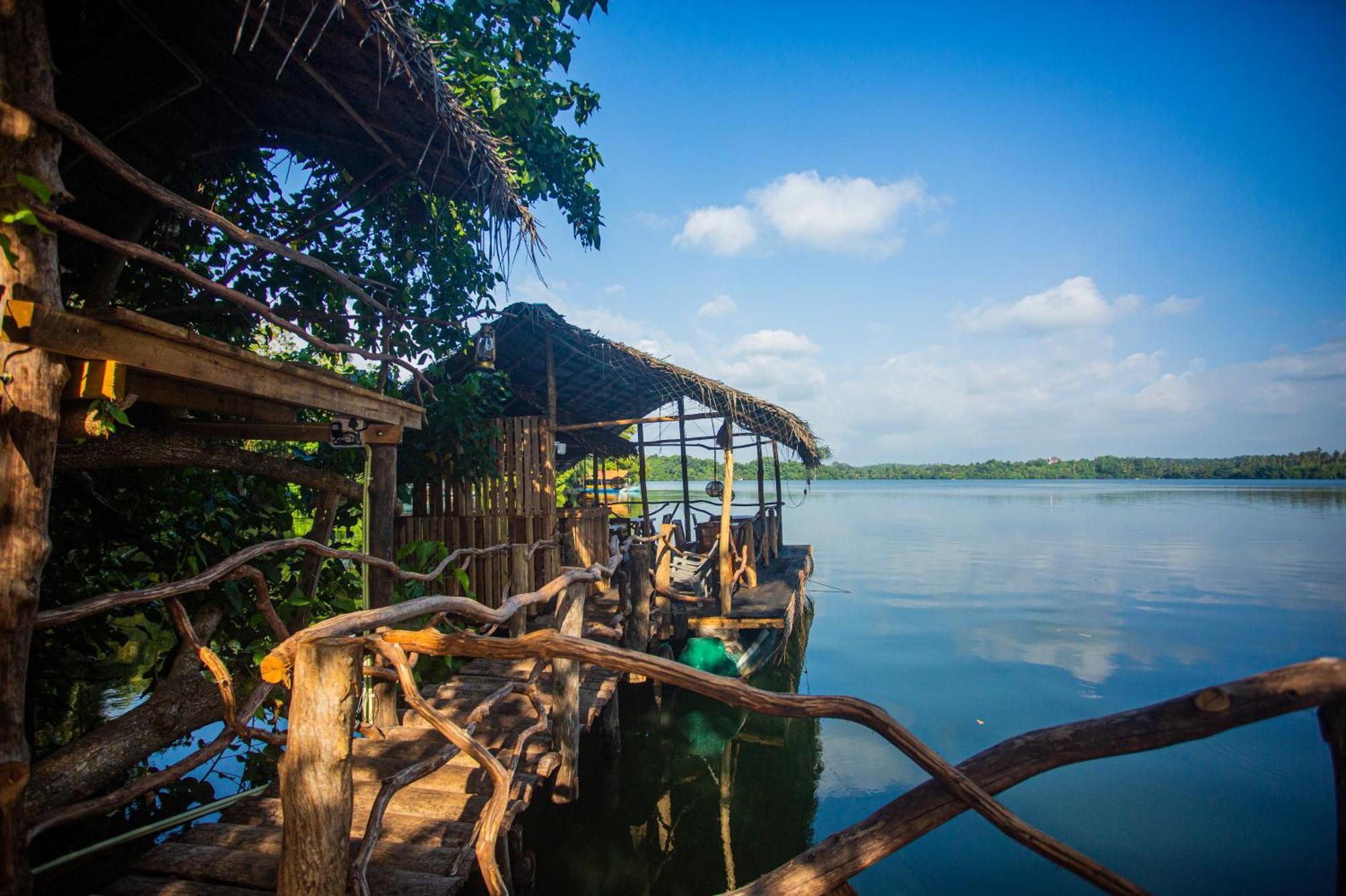 Aki Luna Lagoon Resort Hikkaduwa Kültér fotó