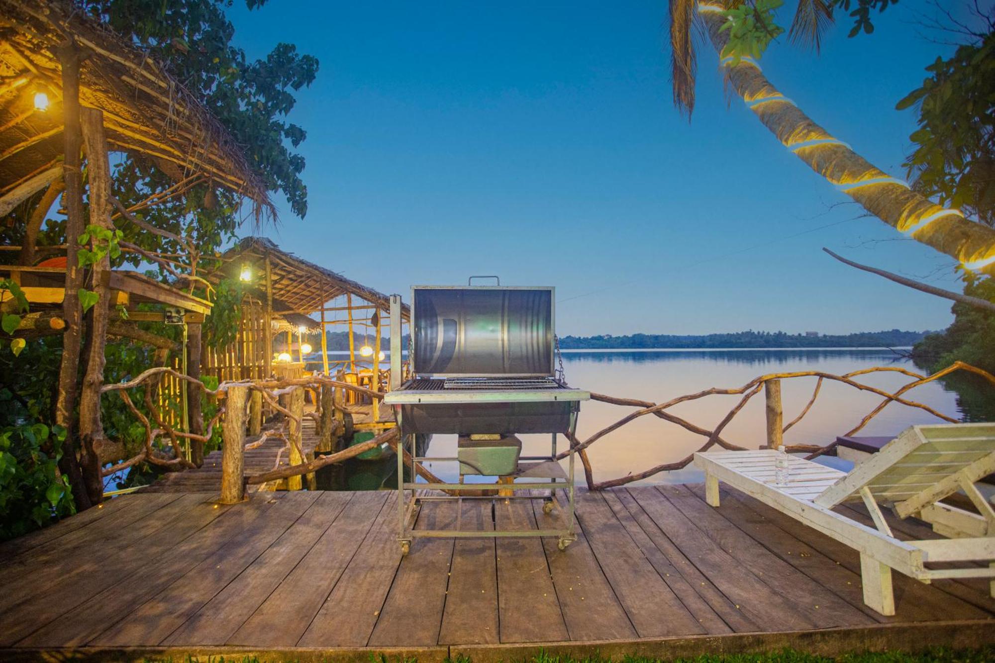 Aki Luna Lagoon Resort Hikkaduwa Kültér fotó